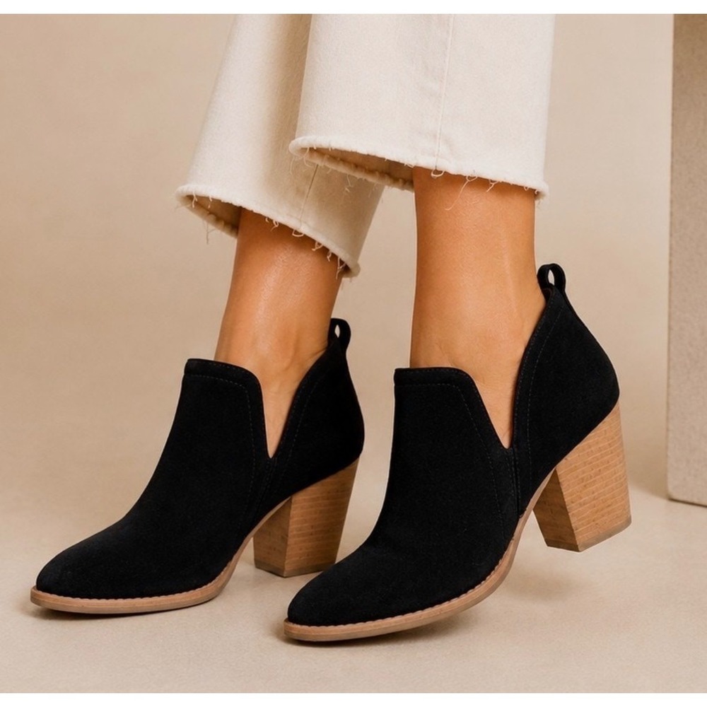 Jeffrey Campbell Rosalee Black Suede Cutout Ankle Boots 9 Western Block Heel